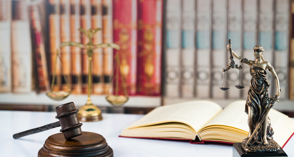 Υπηρεσίες προς Συμβολαιογράφους